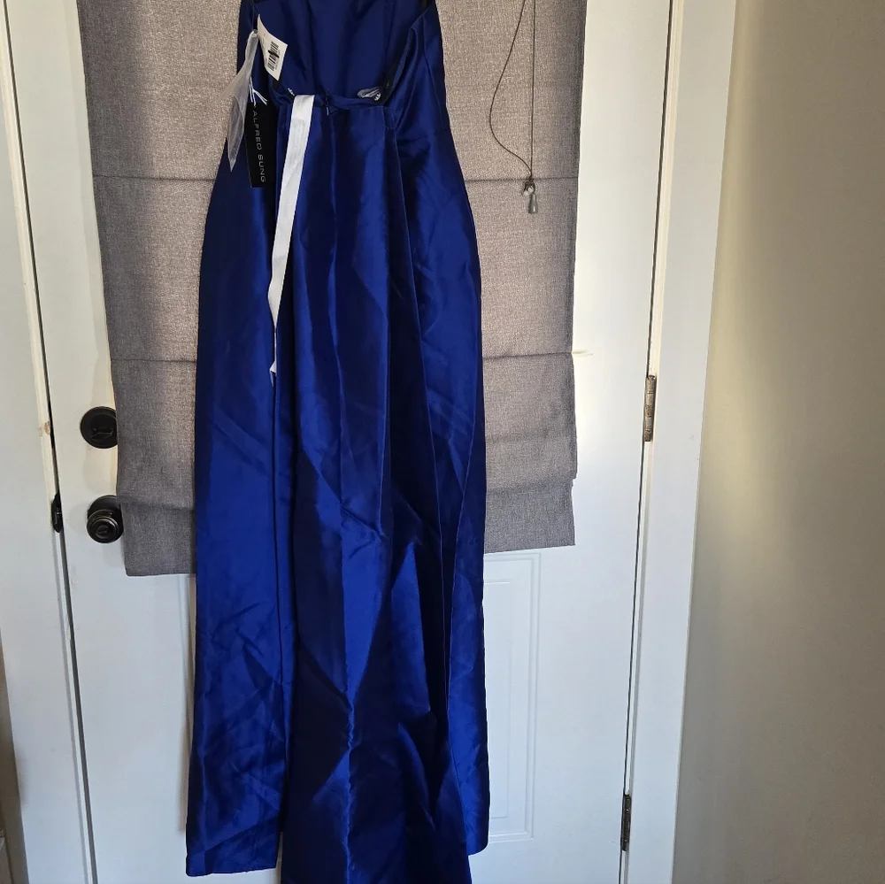 Alfred Sung Strapless Satin Twill Column Dress w/Removable Train Sz 2 Imperfect - Picture 9 of 16